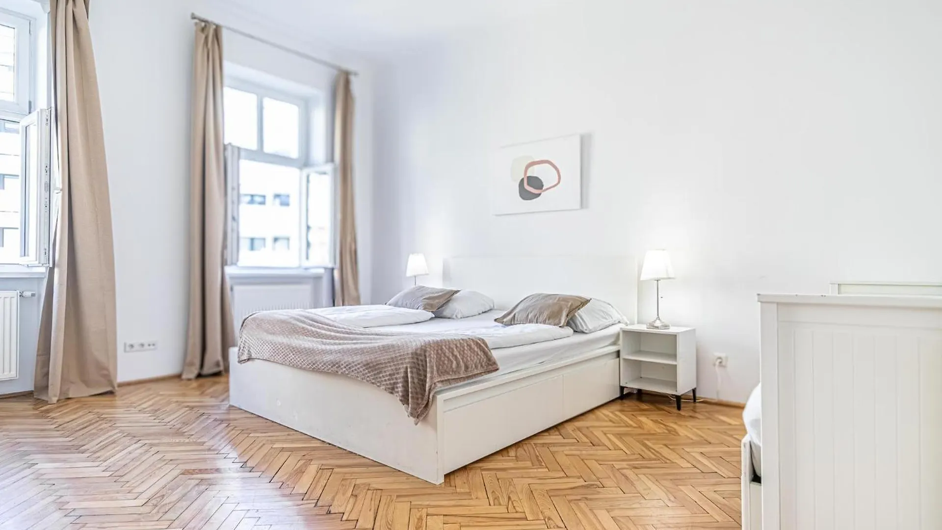 Stylish 2Br Apt For Groups, Up To 5P At Margareten Vienna