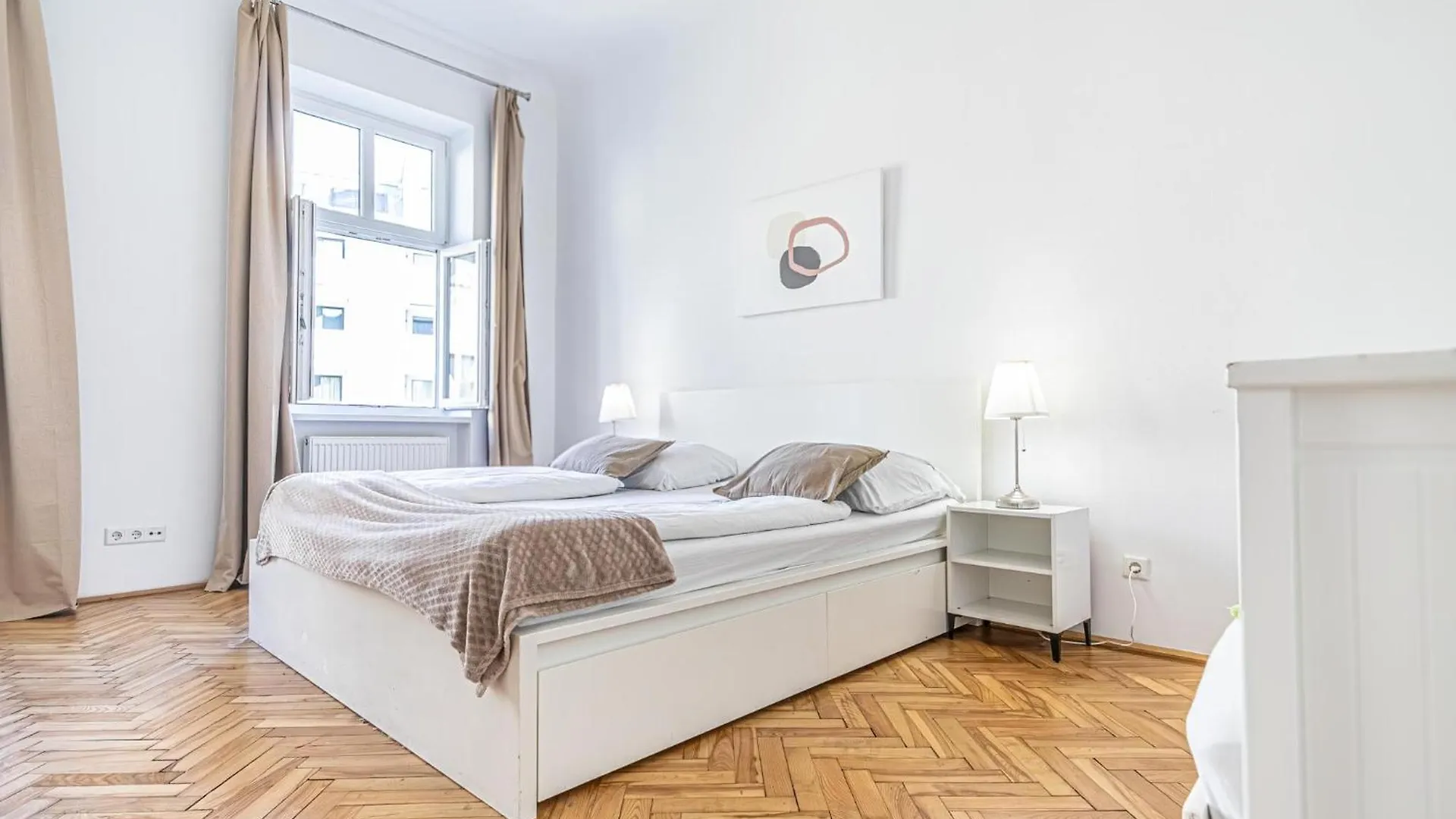 Stylish 2Br Apt For Groups, Up To 5P At Margareten Vienna Austria