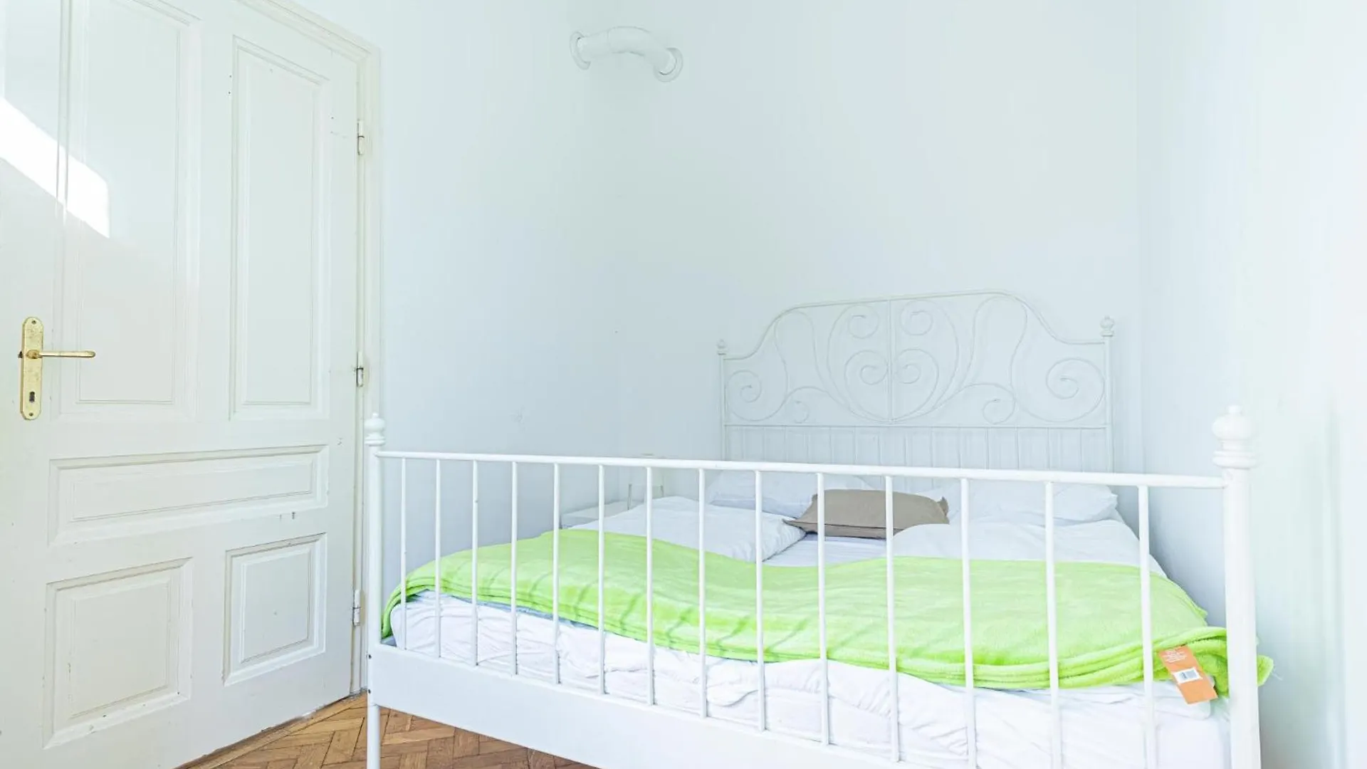 Appartamento Stylish 2Br Apt For Groups, Up To 5P At Margareten Vienna Austria