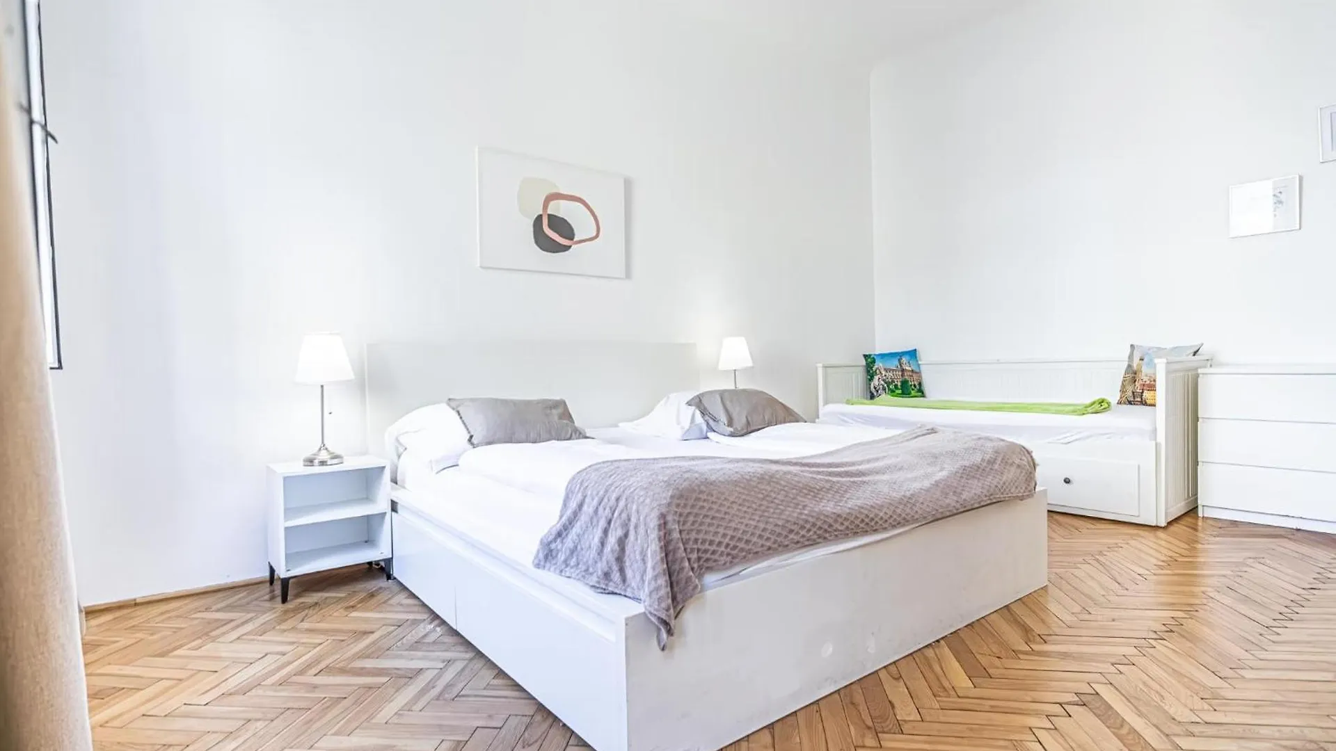 Stylish 2Br Apt For Groups, Up To 5P At Margareten Vienna Austria